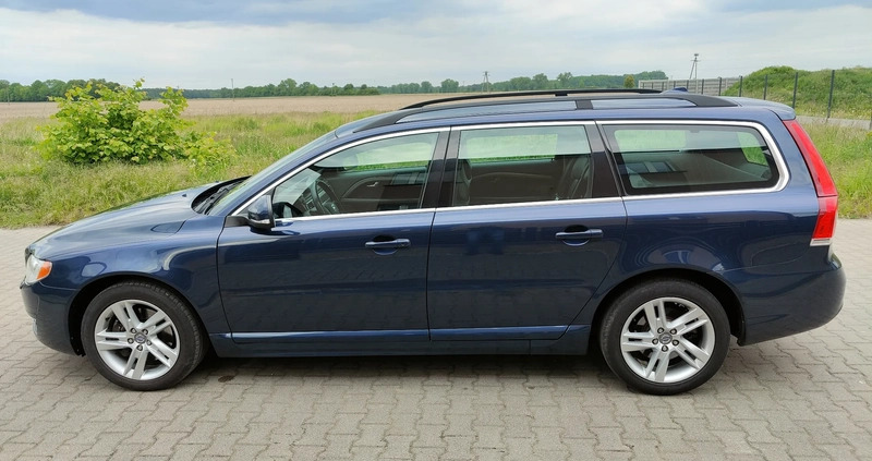 Volvo V70 cena 31300 przebieg: 259000, rok produkcji 2013 z Baranów Sandomierski małe 781